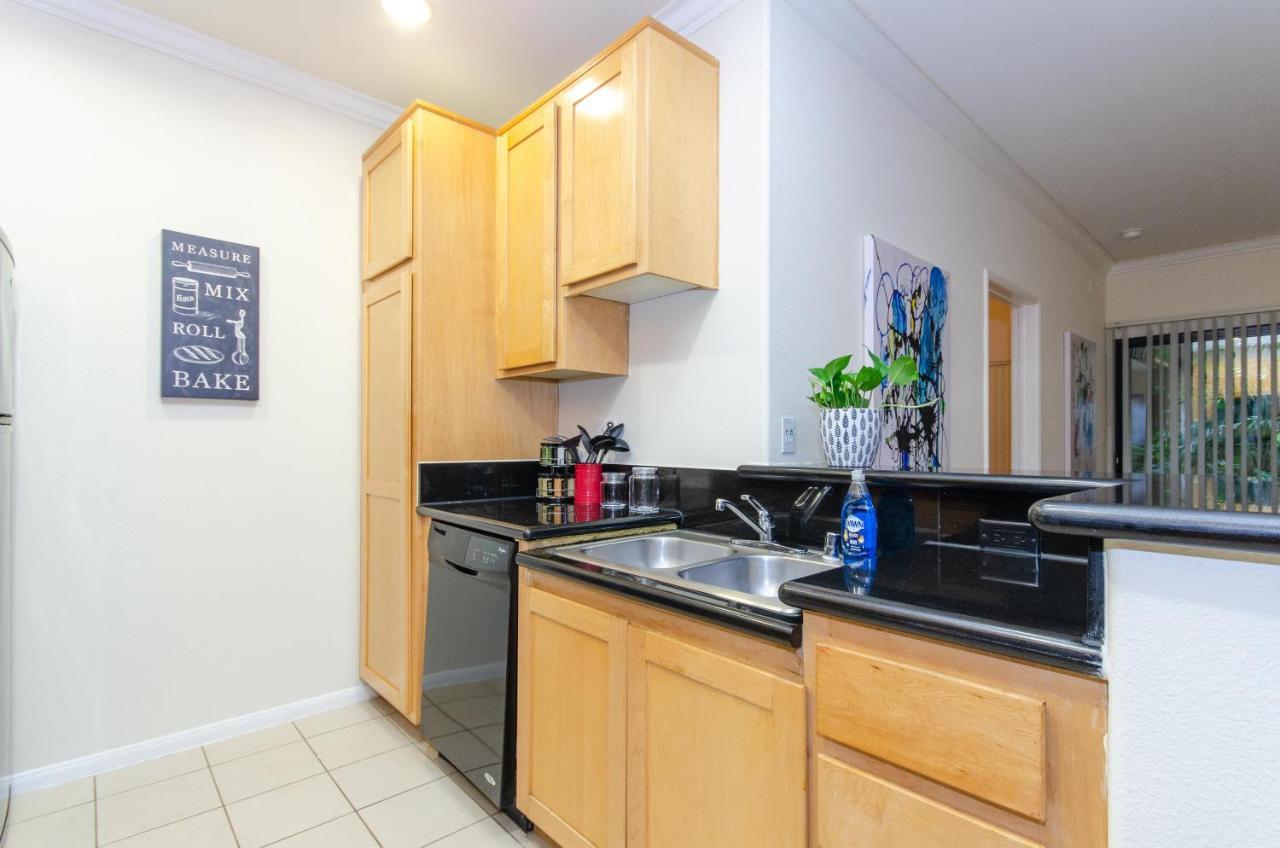 Located Perfectly 2 Bedroom Downtown Los Angeles ลอสแอนเจลิส ภายนอก รูปภาพ